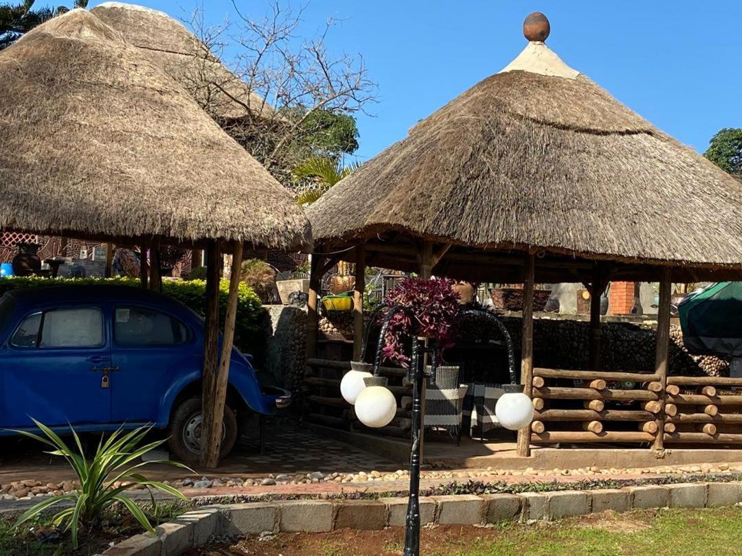 Lake Victoria Country Home เอนเทบเบ้ ภายนอก รูปภาพ