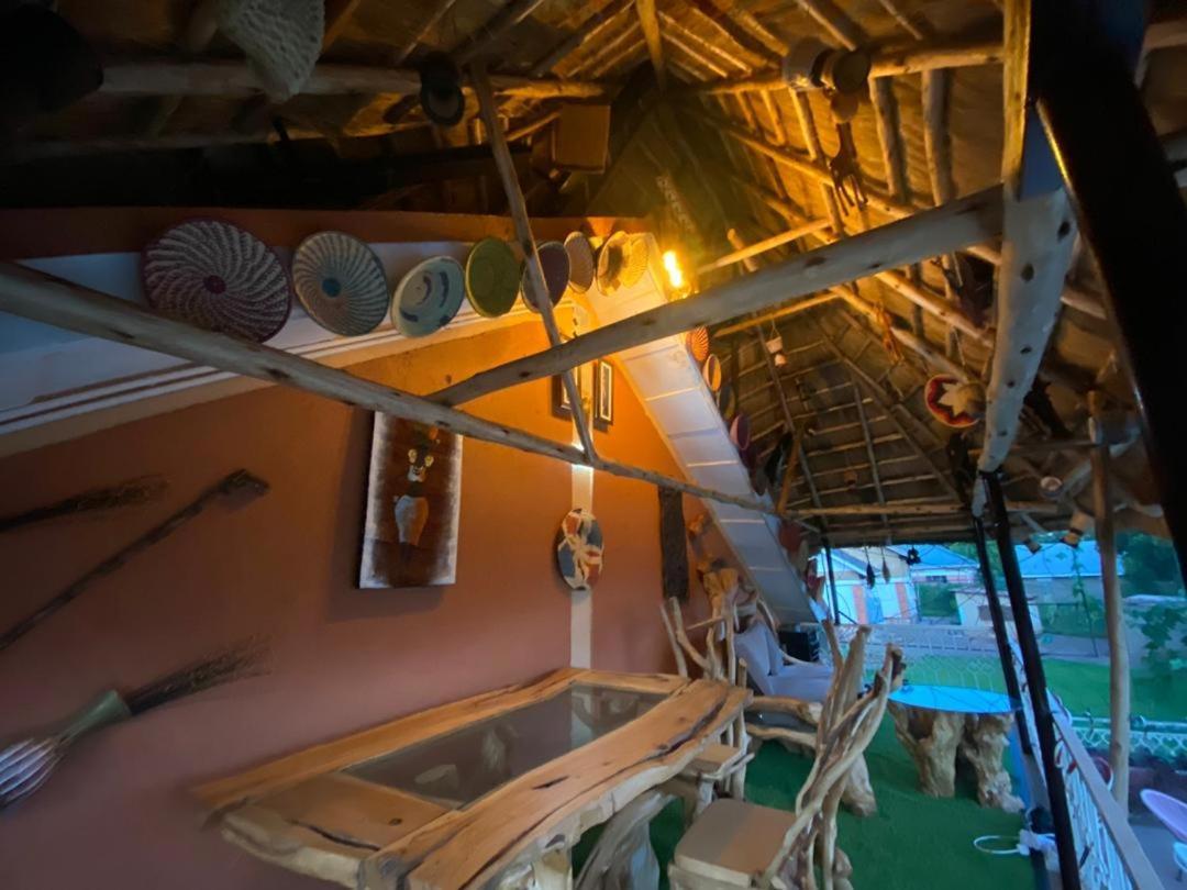 Lake Victoria Country Home เอนเทบเบ้ ภายนอก รูปภาพ