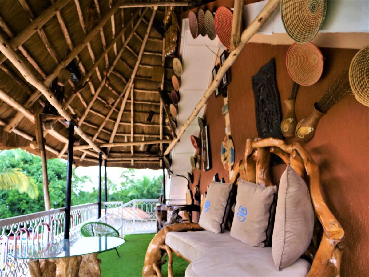 Lake Victoria Country Home เอนเทบเบ้ ภายนอก รูปภาพ