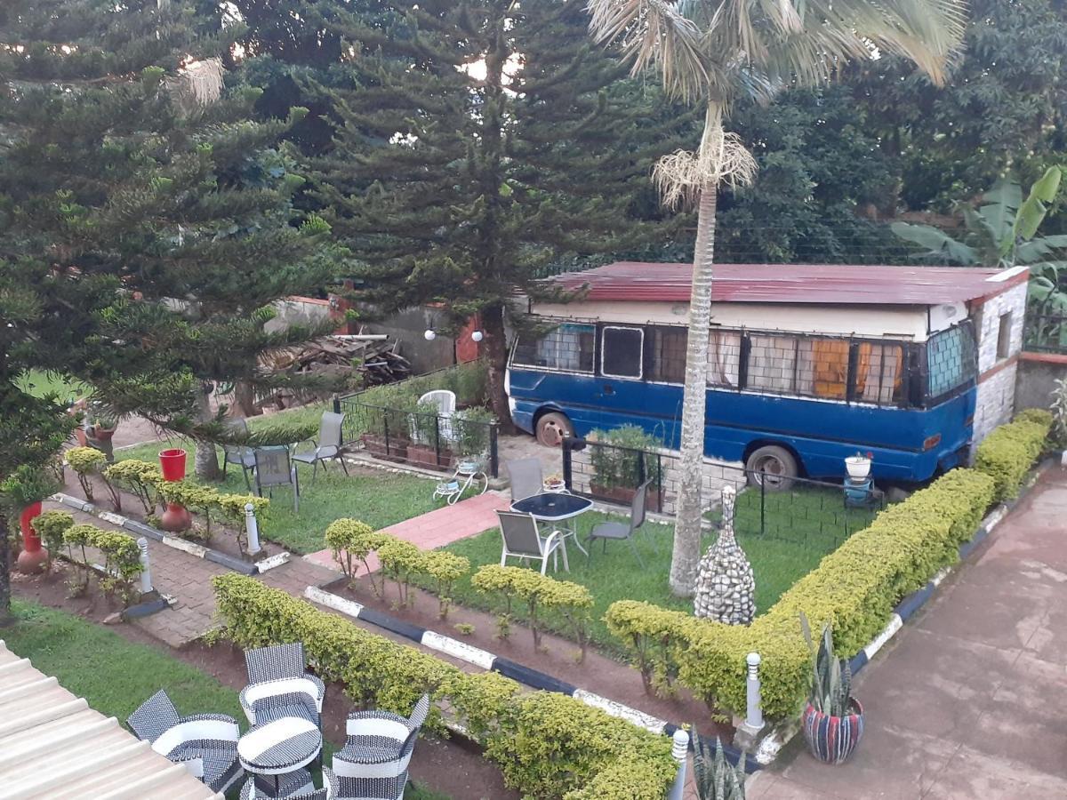 Lake Victoria Country Home เอนเทบเบ้ ภายนอก รูปภาพ